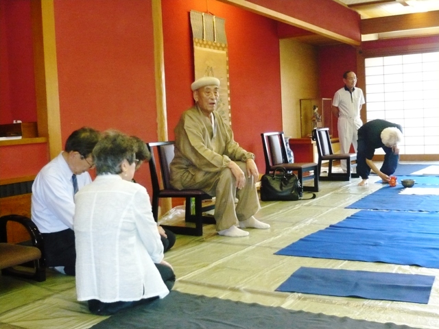 ����������